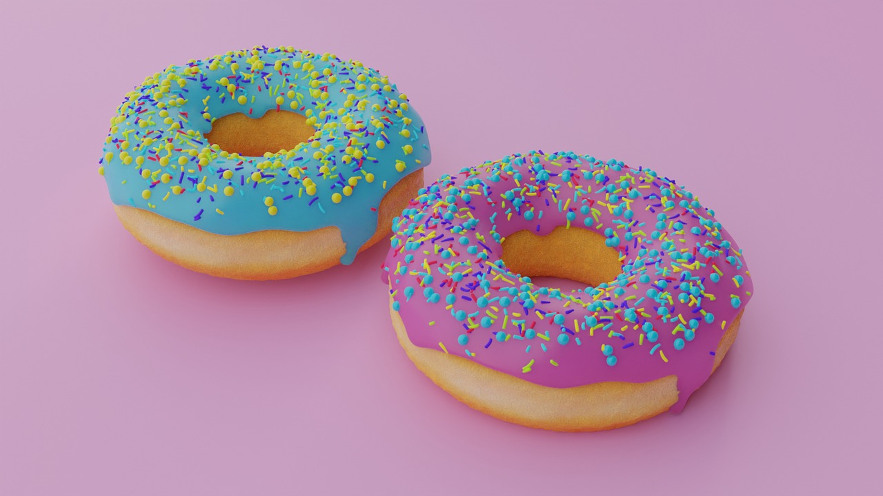 Vitrina cu donuts proaspeti in magazinele Hello Donuts
